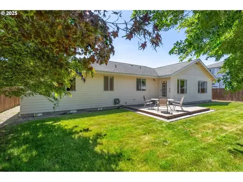 2055 Statesman Drive Woodland WA 98674