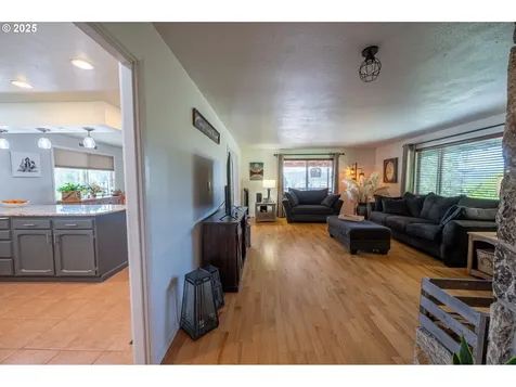 624 Bender Street Myrtle Point OR 97458