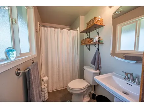 624 Bender Street Myrtle Point OR 97458