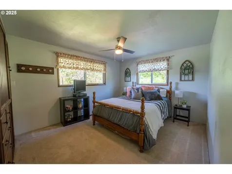 624 Bender Street Myrtle Point OR 97458
