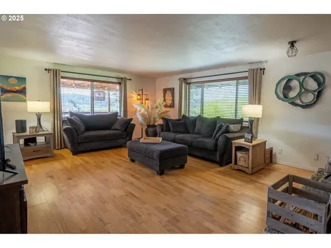 624 Bender Street Myrtle Point OR 97458