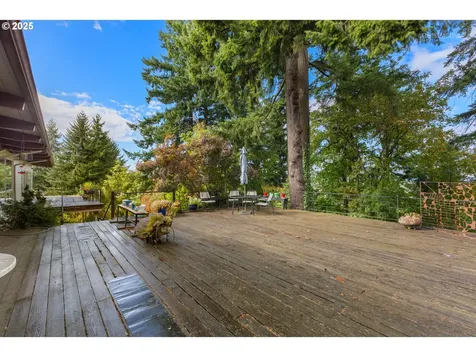 6825 SE Pine Court Portland OR 97215