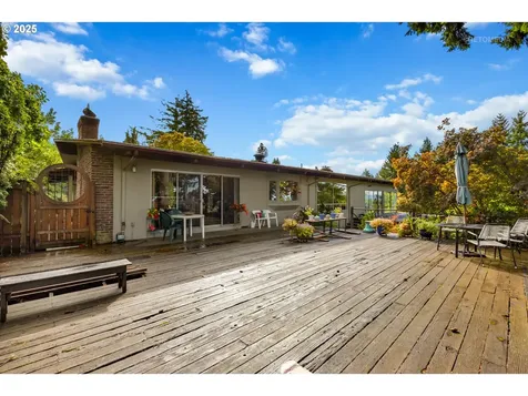 6825 SE Pine Court Portland OR 97215
