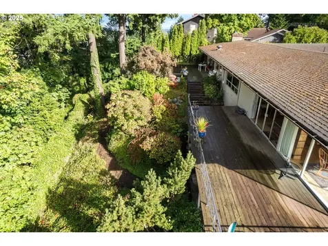 6825 SE Pine Court Portland OR 97215