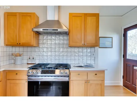5639 NE 24th Avenue Portland OR 97211