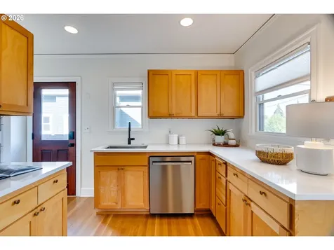 5639 NE 24th Avenue Portland OR 97211