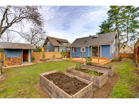 5639 NE 24th Avenue Portland OR 97211