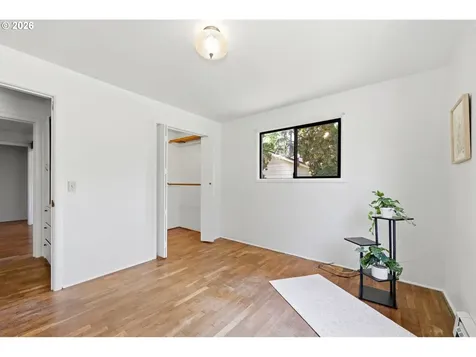 130 W 35th Place Eugene OR 97405