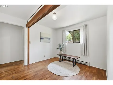 130 W 35th Place Eugene OR 97405
