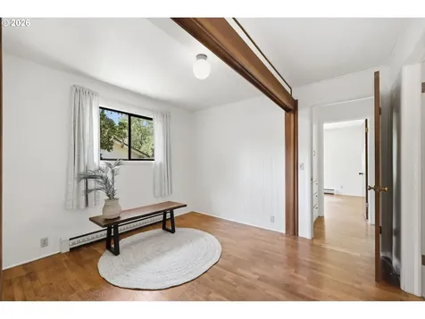130 W 35th Place Eugene OR 97405