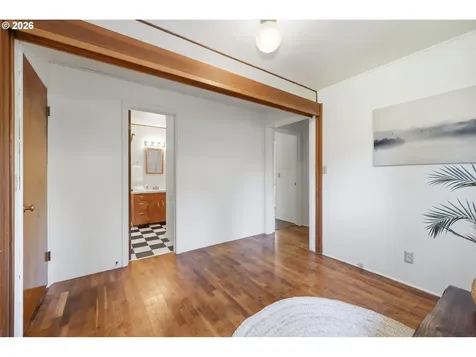 130 W 35th Place Eugene OR 97405