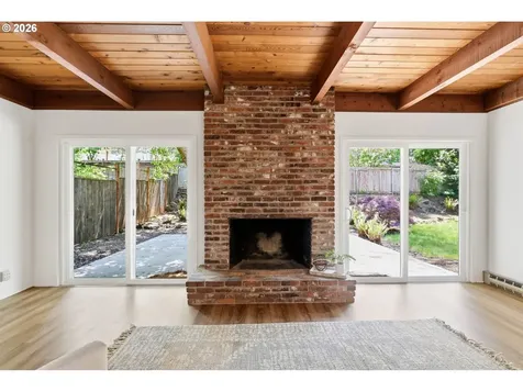 130 W 35th Place Eugene OR 97405