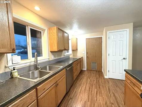 454 NE Elm Street Sheridan OR 97378