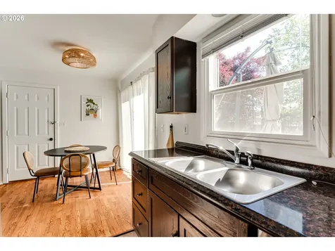 3270 Alder Street Eugene OR 97405