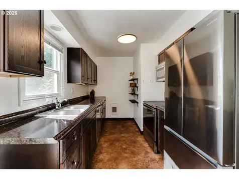3270 Alder Street Eugene OR 97405