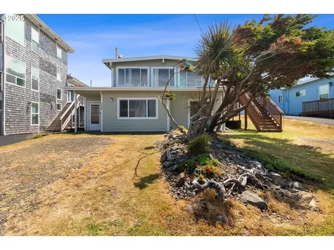 5218 NW Jetty Avenue Lincoln City OR 97367