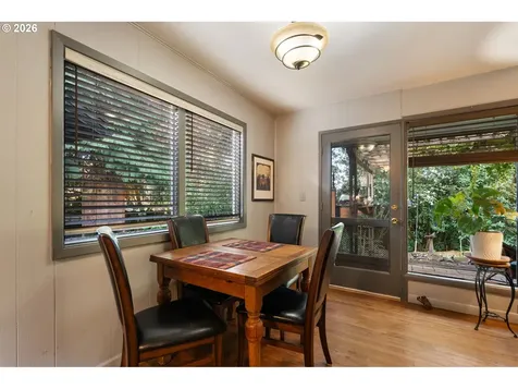 12215 SW 60th Avenue Portland OR 97219