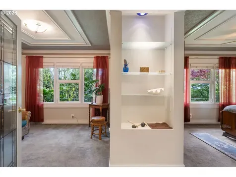 12215 SW 60th Avenue Portland OR 97219