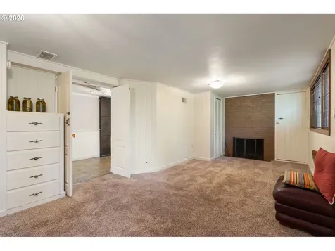 12215 SW 60th Avenue Portland OR 97219