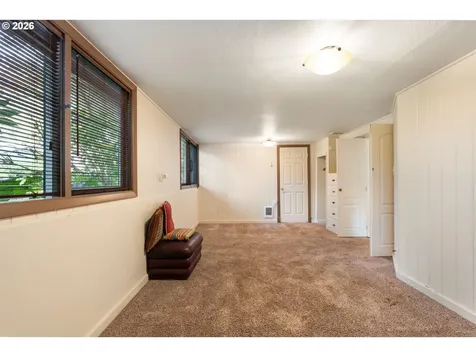 12215 SW 60th Avenue Portland OR 97219