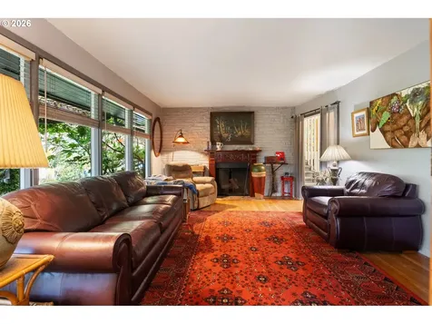 12215 SW 60th Avenue Portland OR 97219