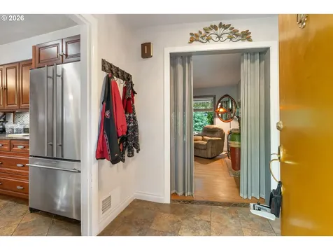 12215 SW 60th Avenue Portland OR 97219