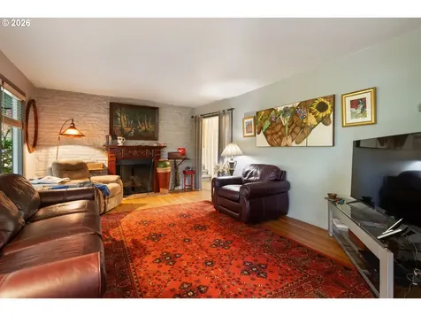 12215 SW 60th Avenue Portland OR 97219