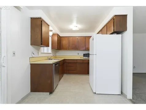 7045 N Mears Street Portland OR 97203