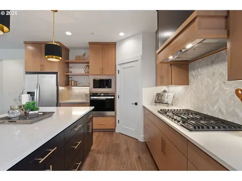 2308 E Dalmatian Drive La Center WA 98629