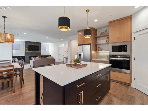 2308 E Dalmatian Drive La Center WA 98629