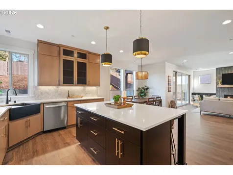 2308 E Dalmatian Drive La Center WA 98629