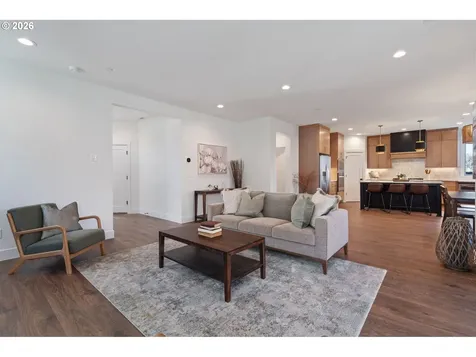 2308 E Dalmatian Drive La Center WA 98629