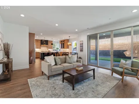 2308 E Dalmatian Drive La Center WA 98629