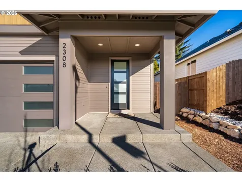 2308 E Dalmatian Drive La Center WA 98629