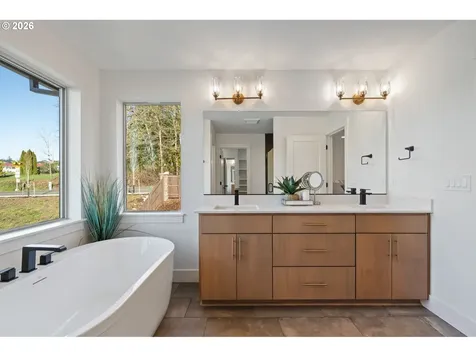 2308 E Dalmatian Drive La Center WA 98629