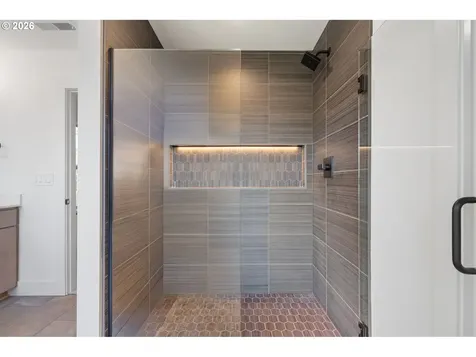 2308 E Dalmatian Drive La Center WA 98629