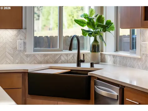 2308 E Dalmatian Drive La Center WA 98629