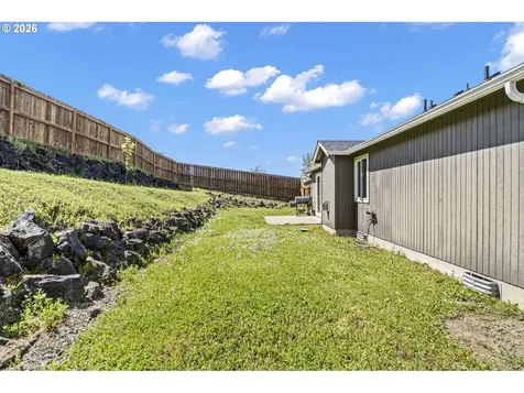 153 Quincy Avenue Roseburg OR 97471