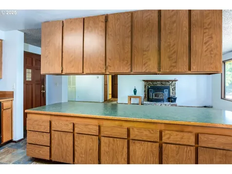 47711 Commercial Street Oakridge OR 97463