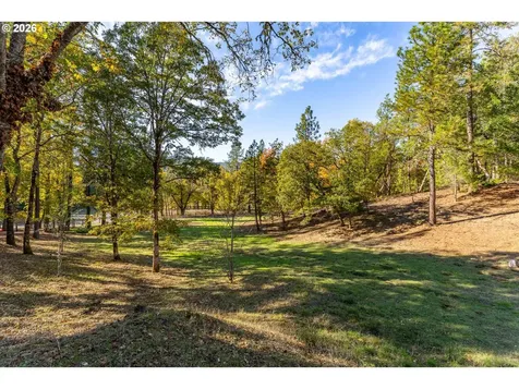 11990 Artlin Road Grants Pass OR 97526