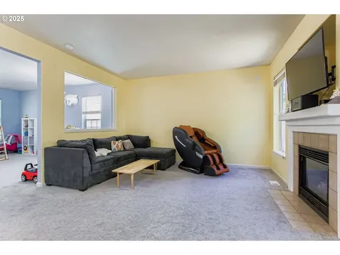 555 NW Hertel Street Hillsboro OR 97124