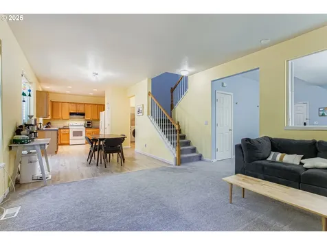 555 NW Hertel Street Hillsboro OR 97124
