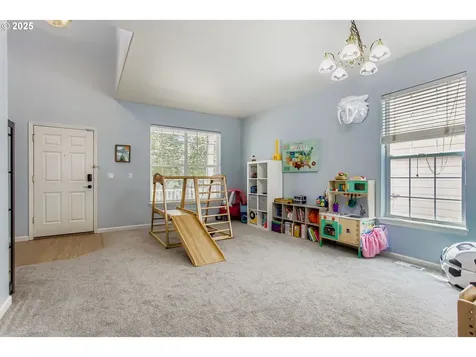 555 NW Hertel Street Hillsboro OR 97124