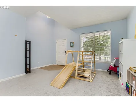 555 NW Hertel Street Hillsboro OR 97124