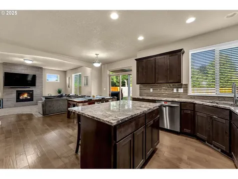 15013 NW 25th Avenue Vancouver WA 98685