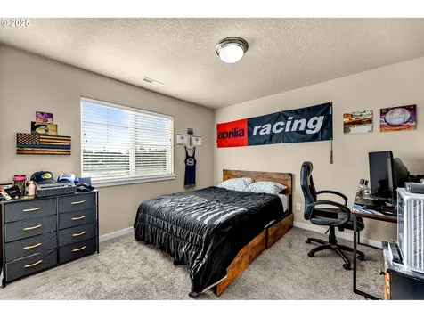 15013 NW 25th Avenue Vancouver WA 98685