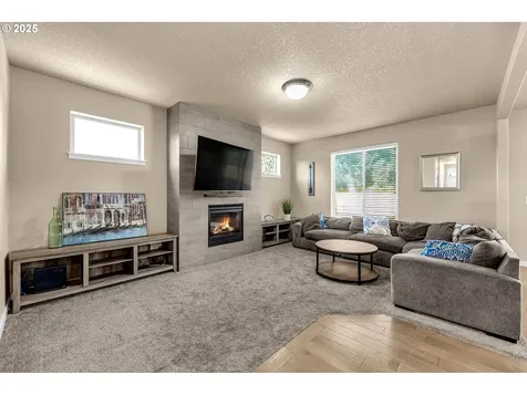 15013 NW 25th Avenue Vancouver WA 98685