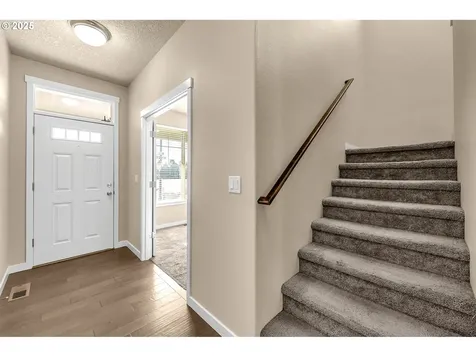 15013 NW 25th Avenue Vancouver WA 98685