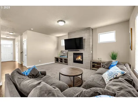 15013 NW 25th Avenue Vancouver WA 98685