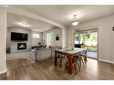 15013 NW 25th Avenue Vancouver WA 98685
